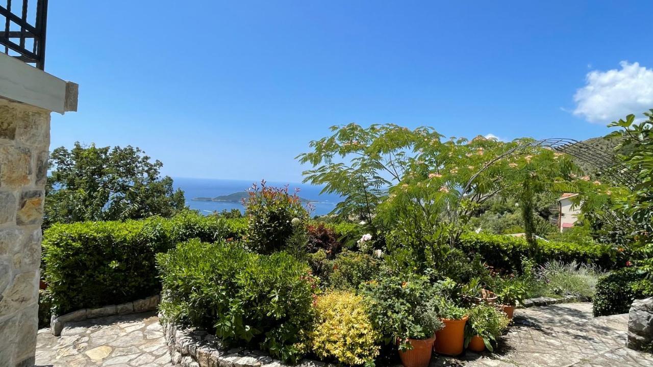 Mountains Villa Near ブドヴァ エクステリア 写真